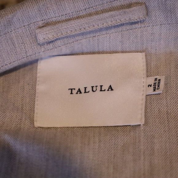 Aritzia Talula Kent Grey Blazer Sz 2 - Picture 4 of 7